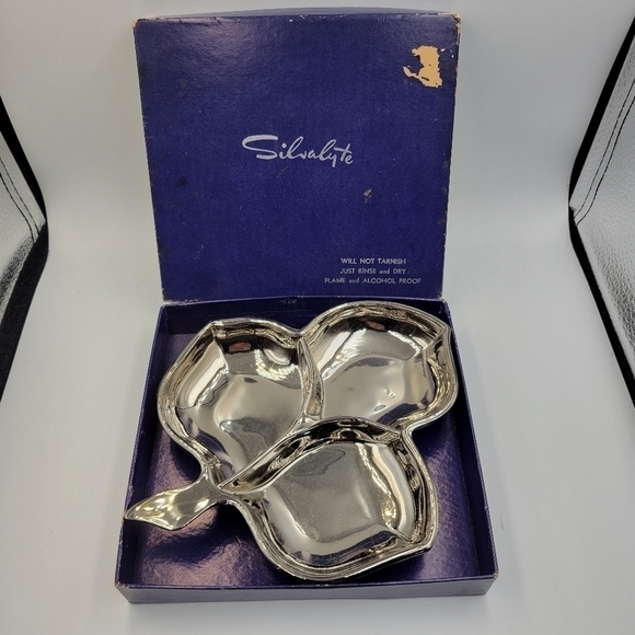 Vintage Silvalyte Trefoil Leaf Candy Dish - IOB - Picture 1 of 4